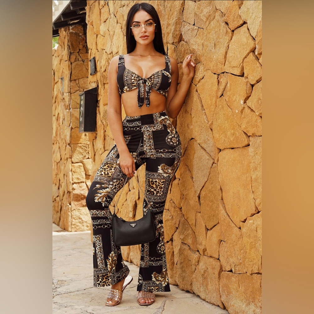 Fashion Nova 2 piece set